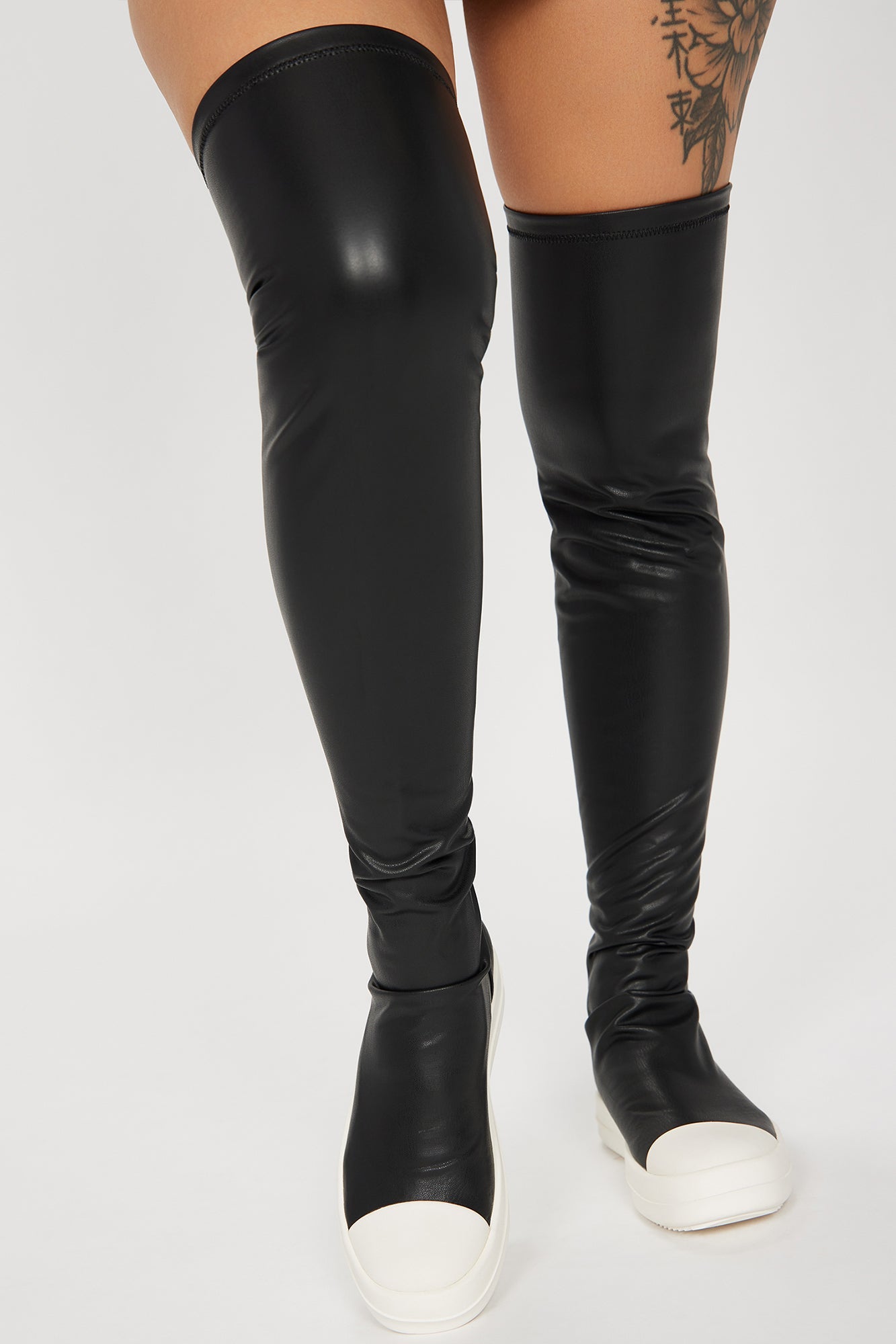 Senara Loren Over The Knee Boots - Black