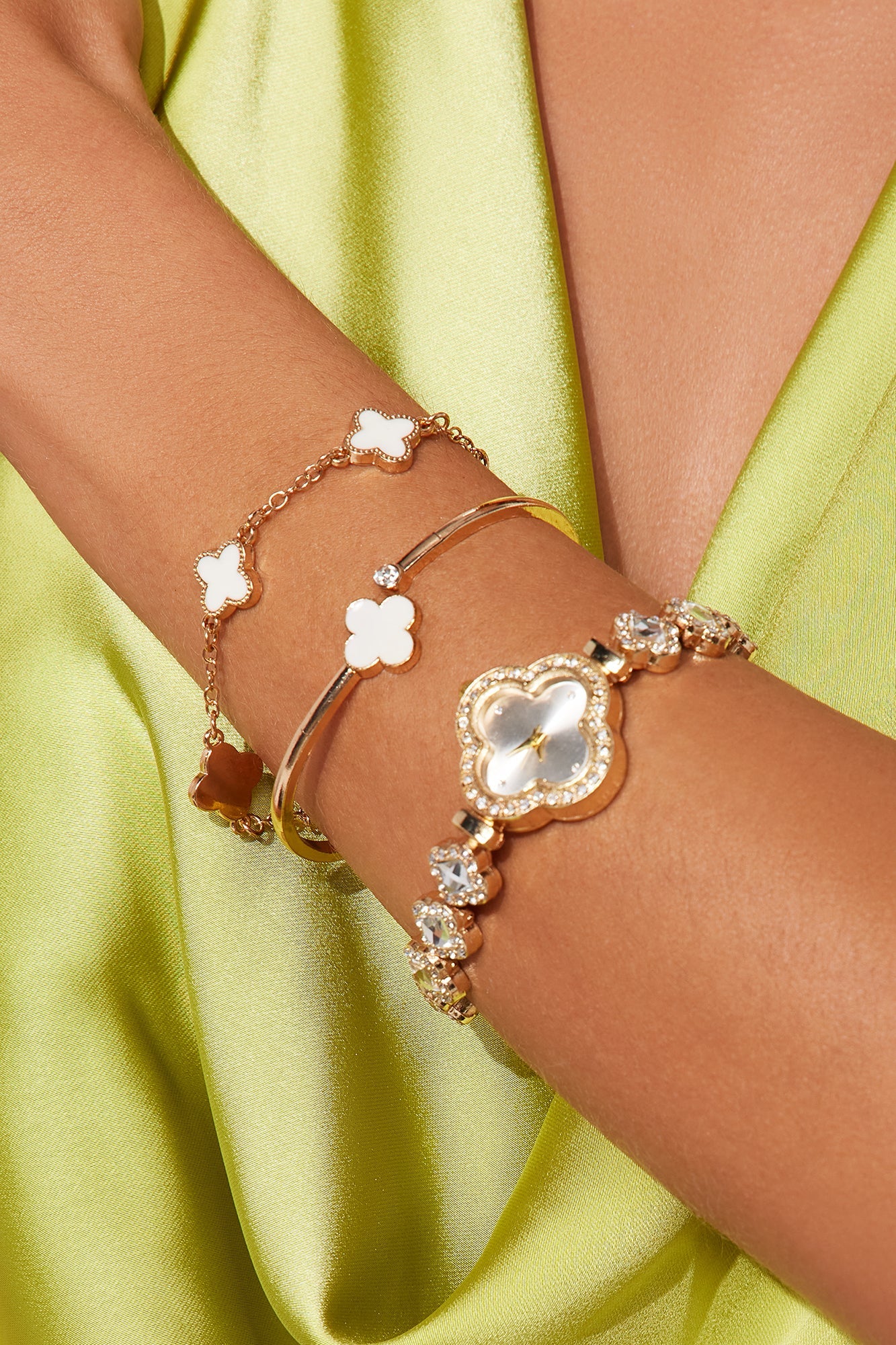 Senara Working For It 3 Piece Watch And Bracelet Set - White/Gold
