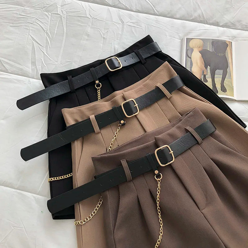 Senara Elegant Wool Shorts