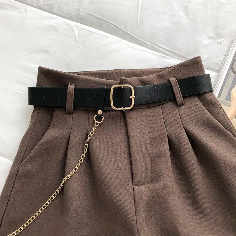 Senara Elegant Wool Shorts