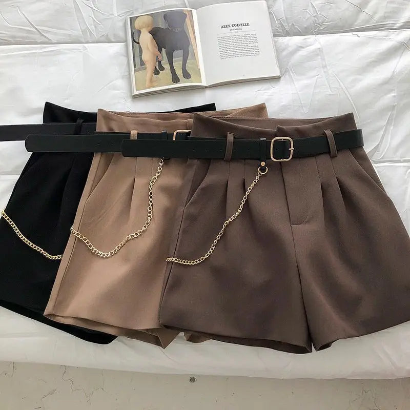 Senara Elegant Wool Shorts