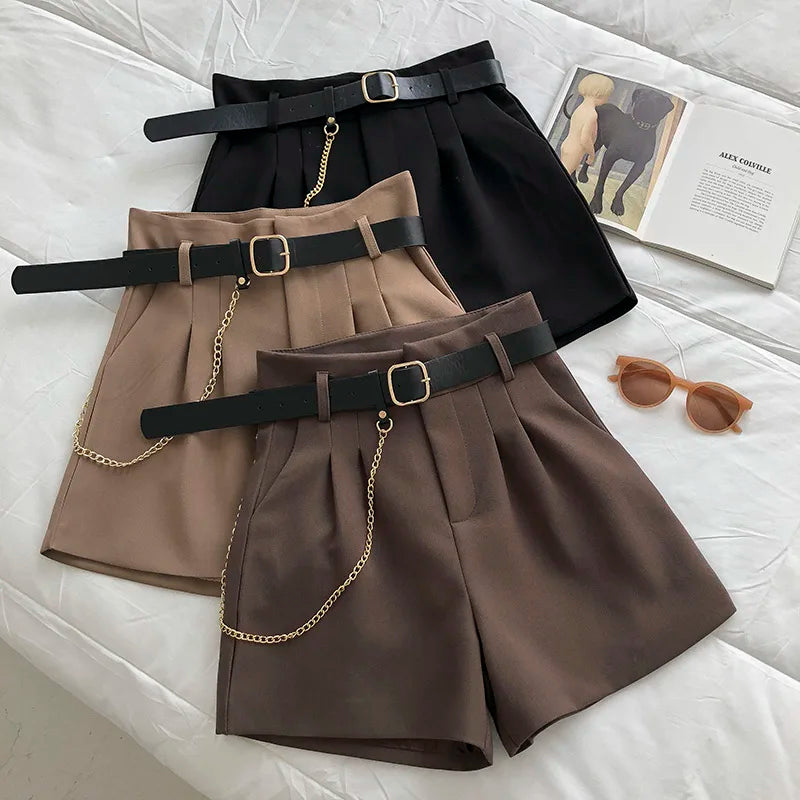 Senara Elegant Wool Shorts