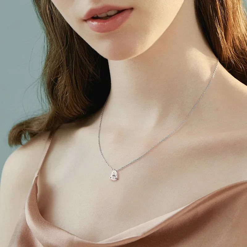 Senara Pure Pear Necklace