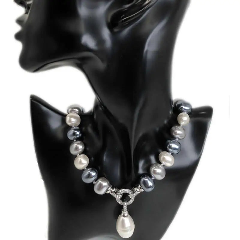 Senara Vianne Necklace
