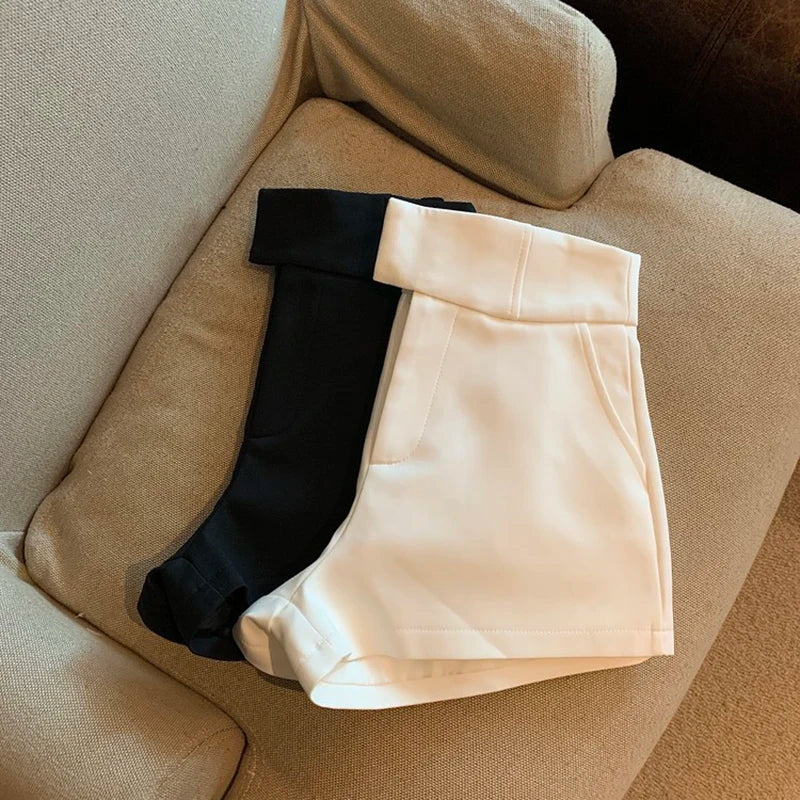 Senara Sleek Fit Shorts