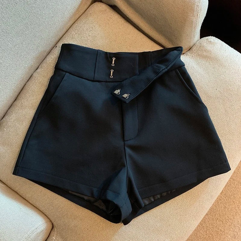 Senara Sleek Fit Shorts