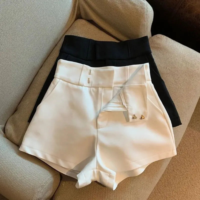 Senara Sleek Fit Shorts