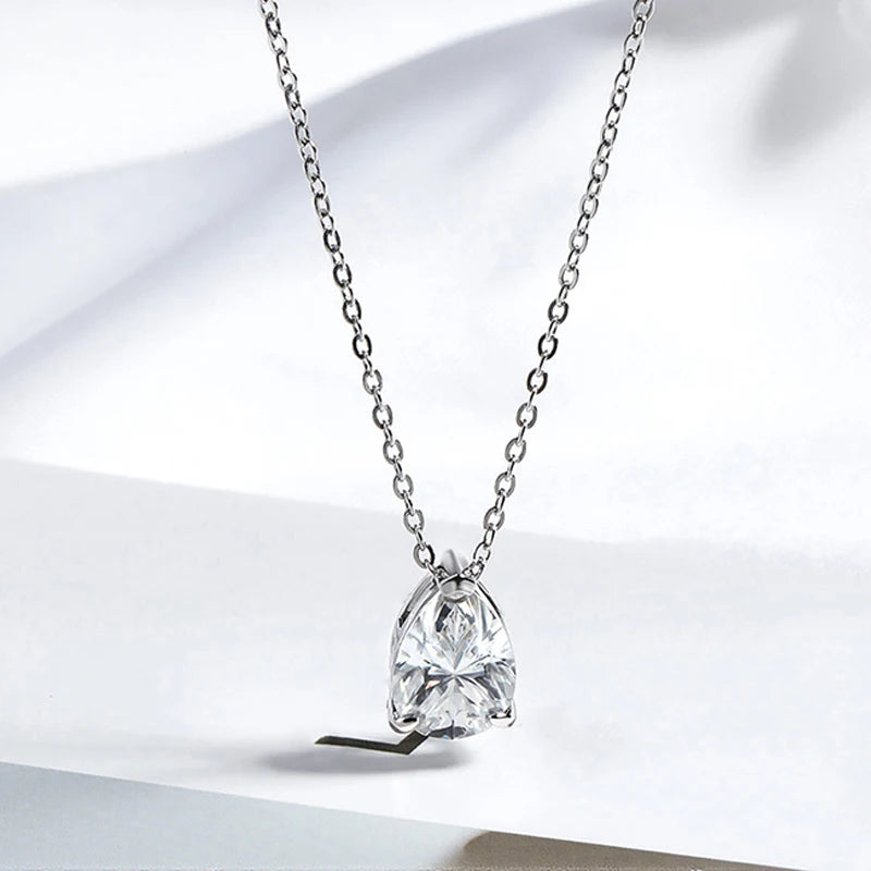 Senara Pure Pear Necklace