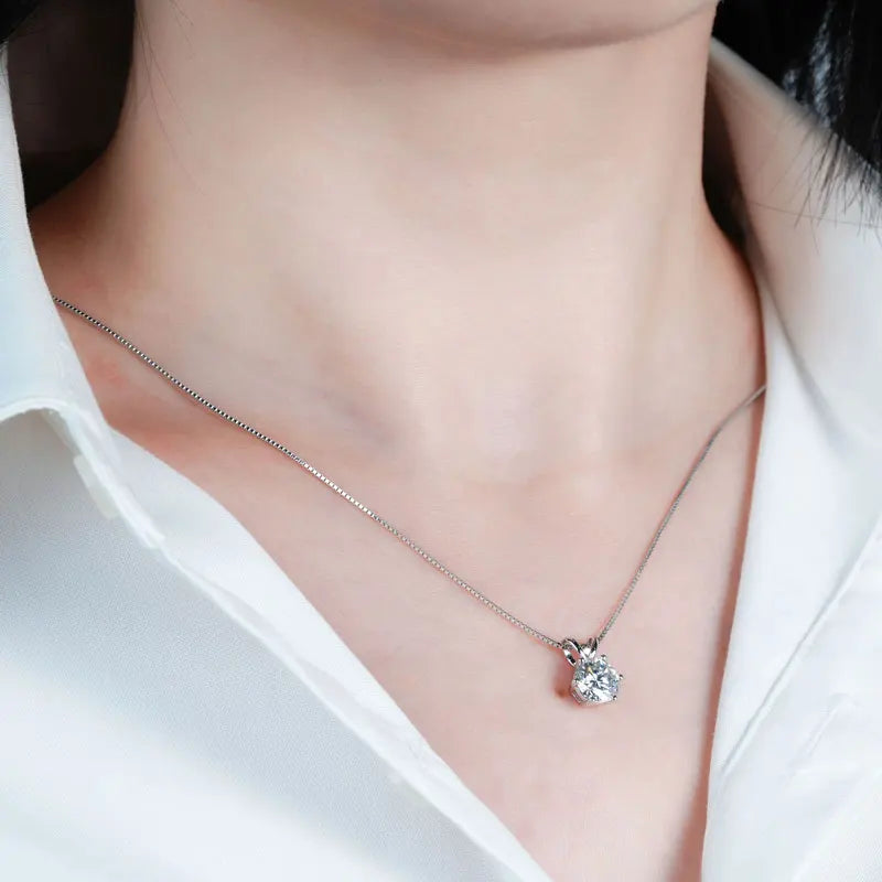 Senara Pure Solitaire Necklace