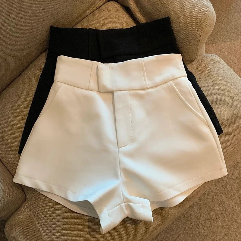 Senara Sleek Fit Shorts