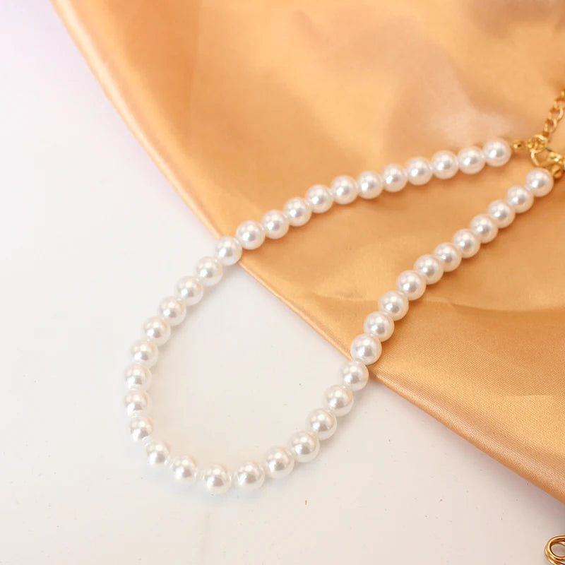 Senara Elara Pearl Necklace