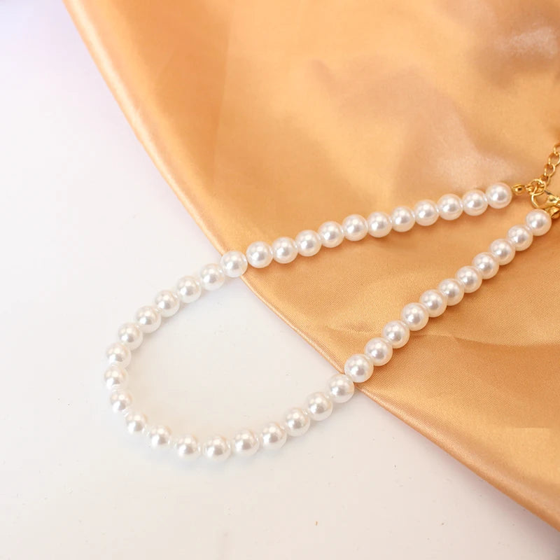 Senara Elara Pearl Necklace