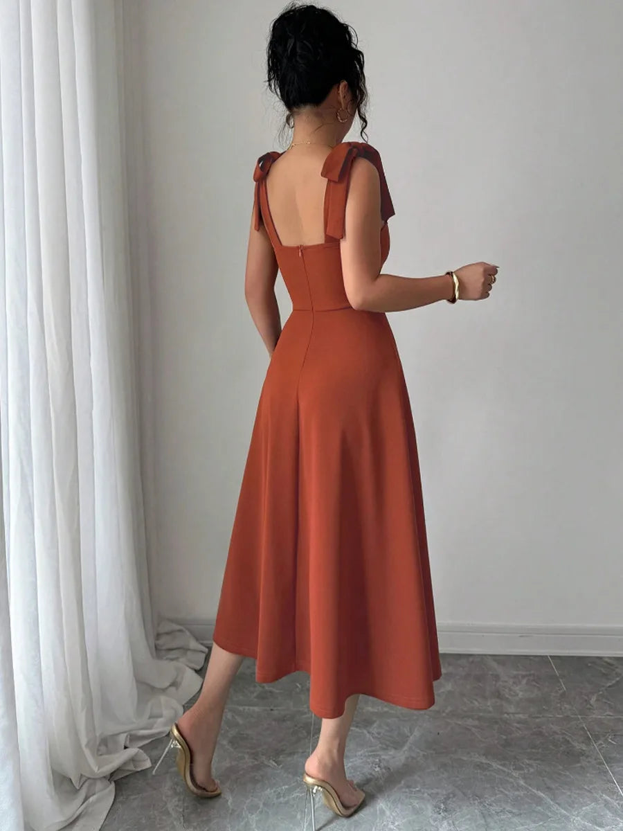 Senara Refined Line Dress