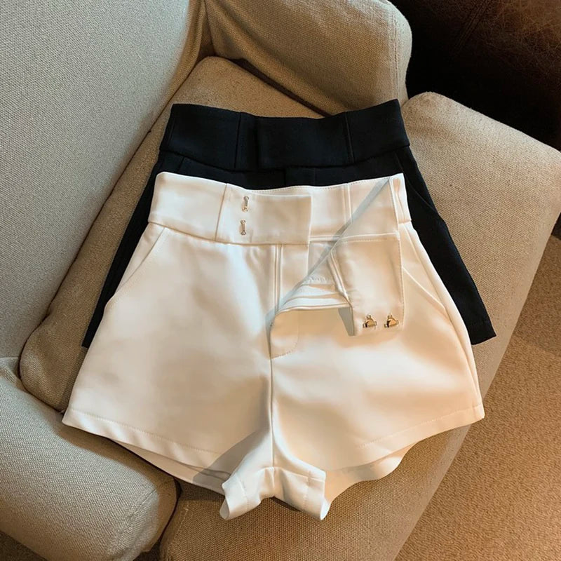 Senara Sleek Fit Shorts