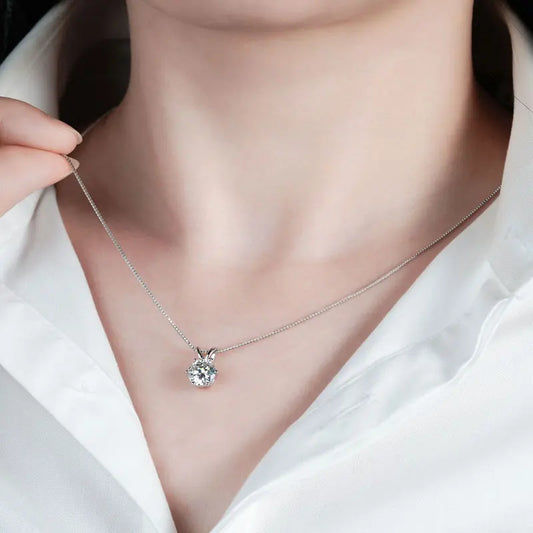 Senara Pure Solitaire Necklace