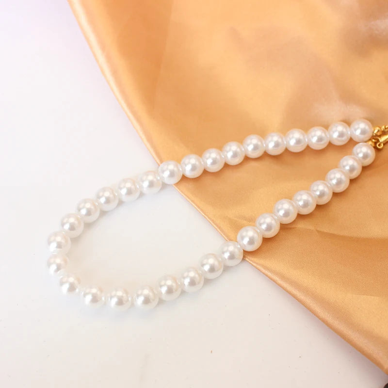 Senara Elara Pearl Necklace