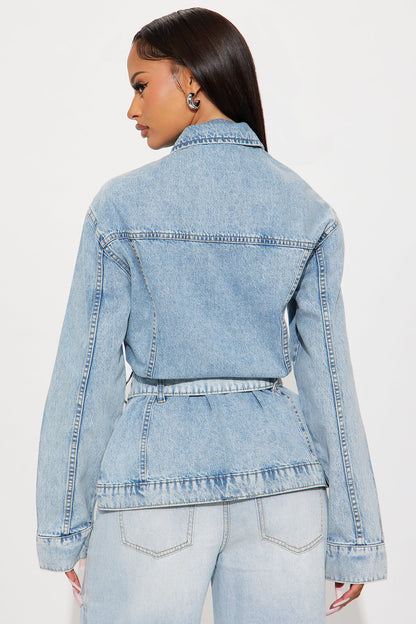 Senara Selene Belted Hourglass Denim Jacket - Light Wash