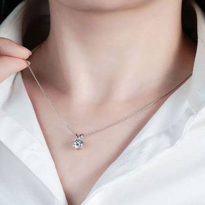 Senara Pure Solitaire Necklace